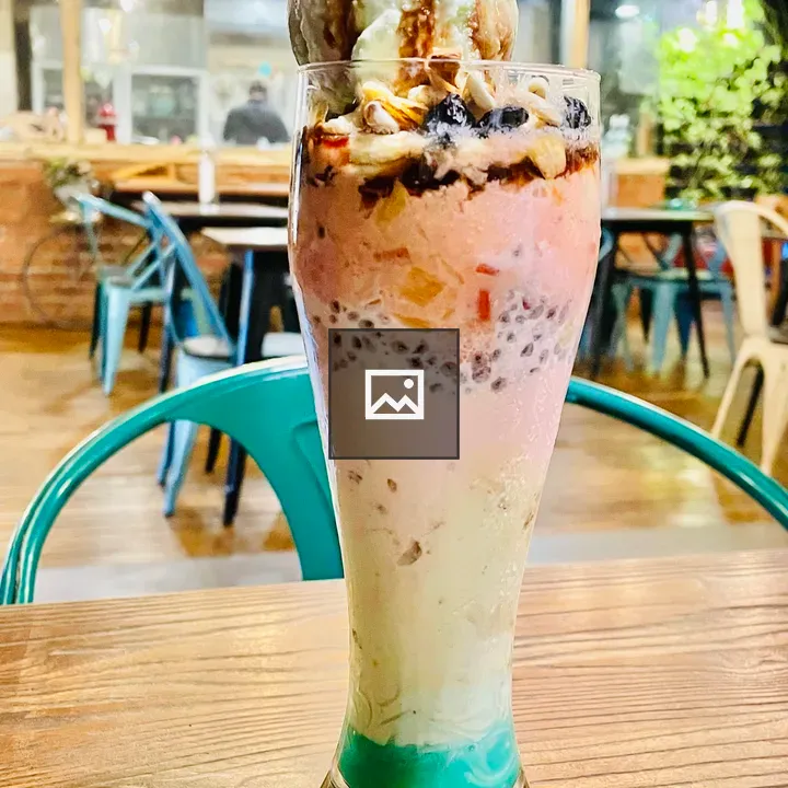 Special Royal Falooda dessert
