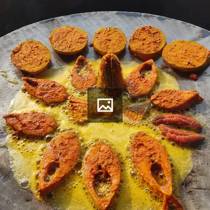 Hilsa Fish Fry in Mawa