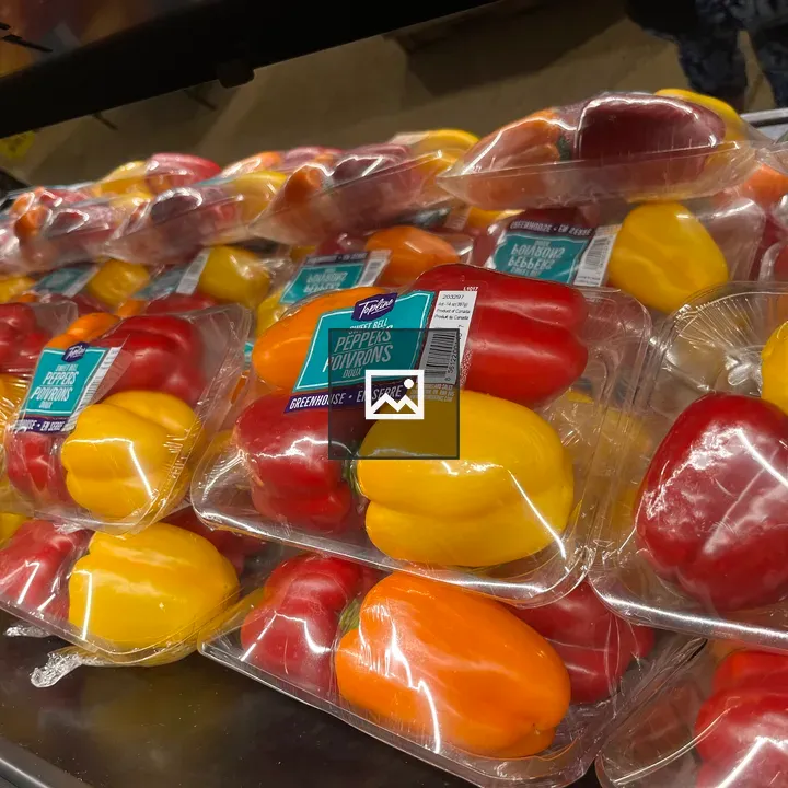 Capsicum peppers in store display