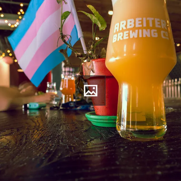 Beer on Wood Bar