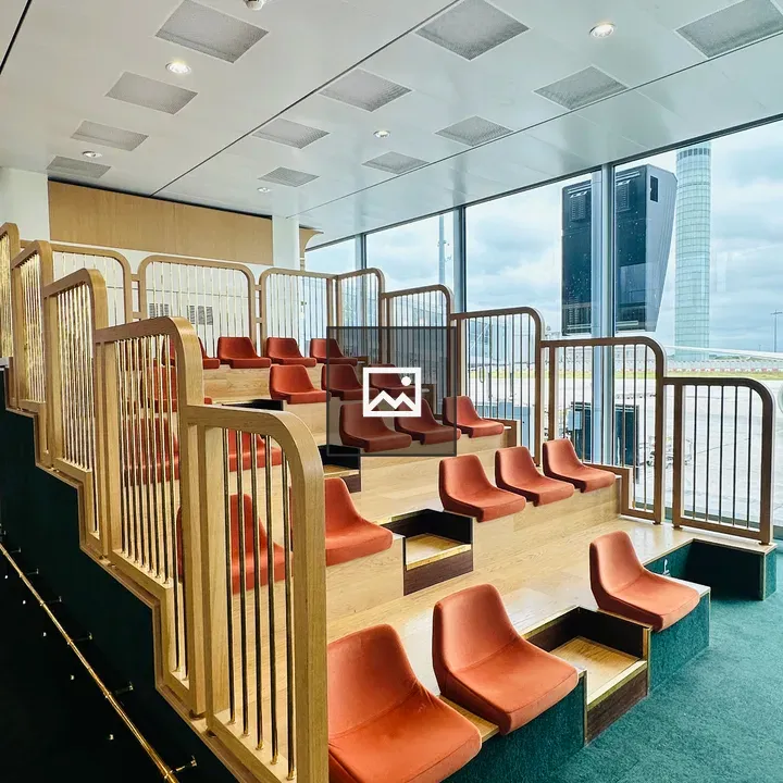 Raised seating in Paris airport waiting area