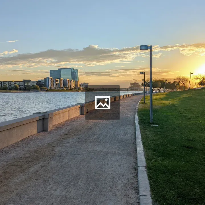 Sunrise at Tempe Town Lake