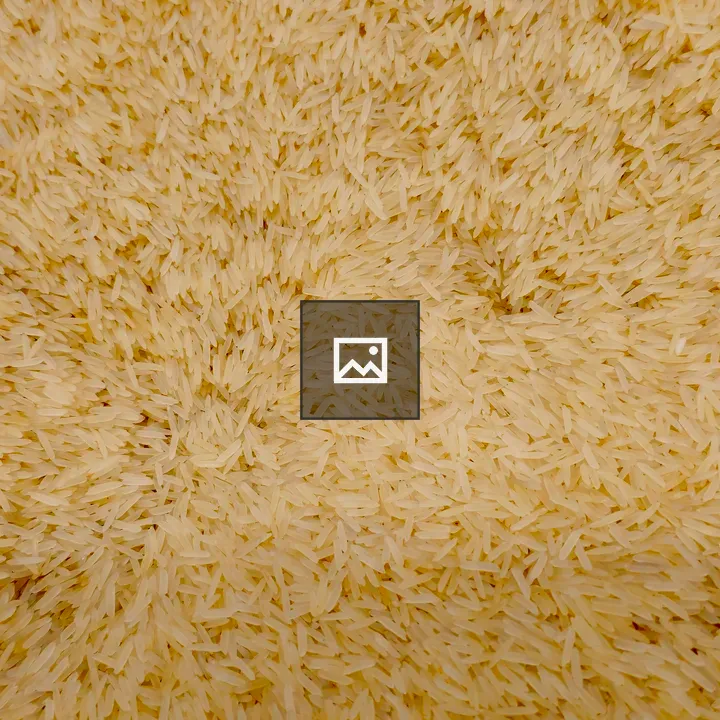 Long grain basmati rice display