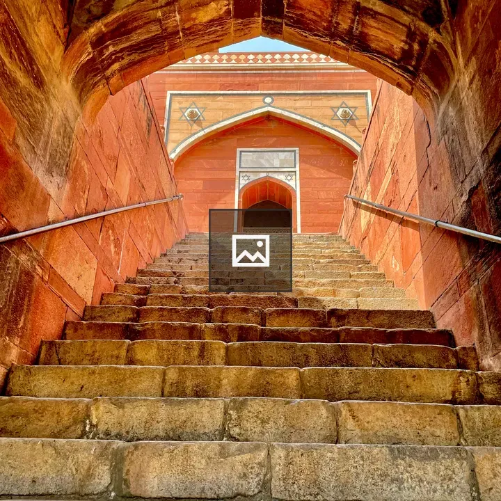 Steps to Humayun’s Tomb Staircase