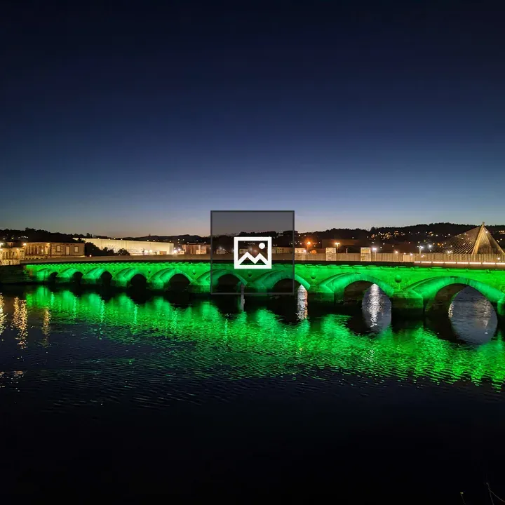 Burgo Bridge at Night