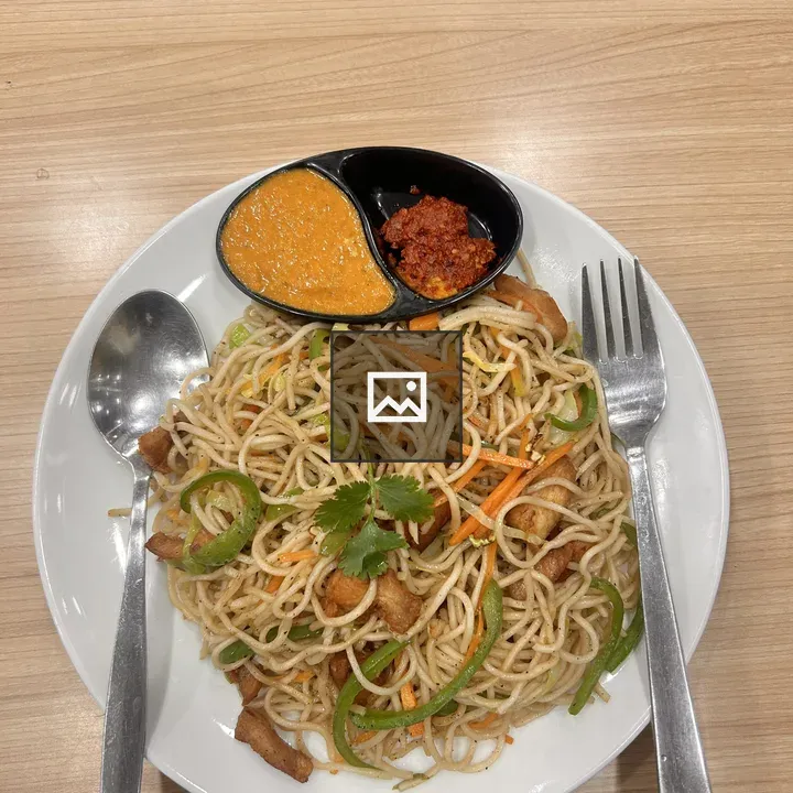 Noodles with Peppers and Chicken