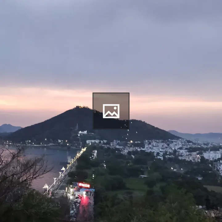 Mountains in Udaipur at dusk
