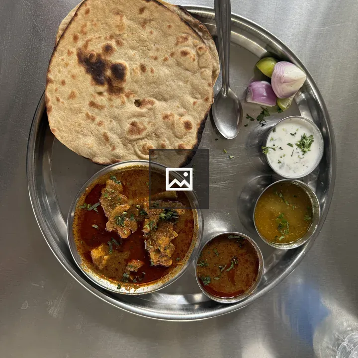 Varhadi Chicken Thali Plate