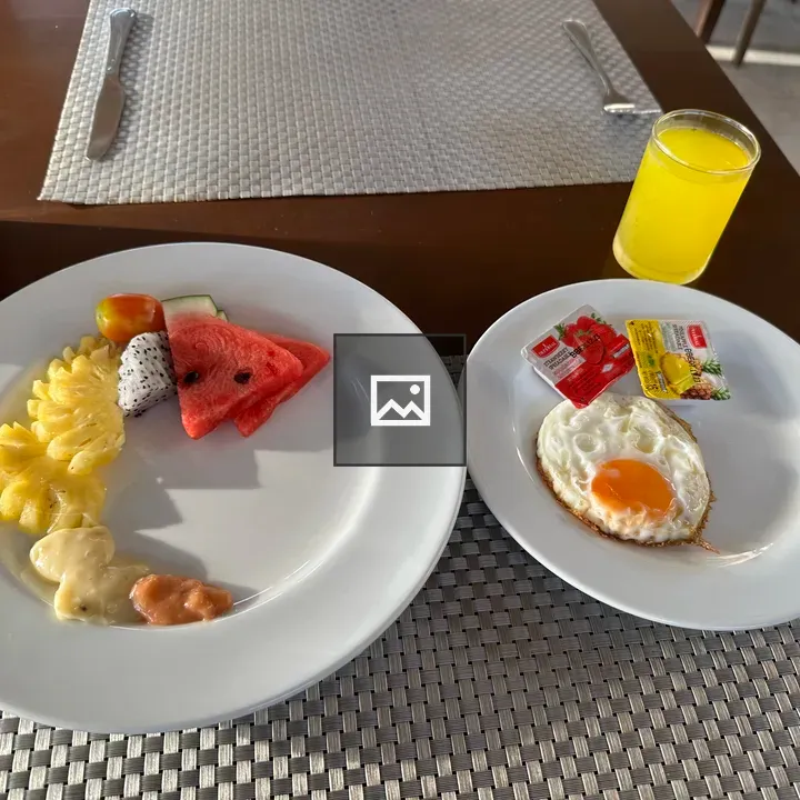 Breakfast in Phi Phi Islands