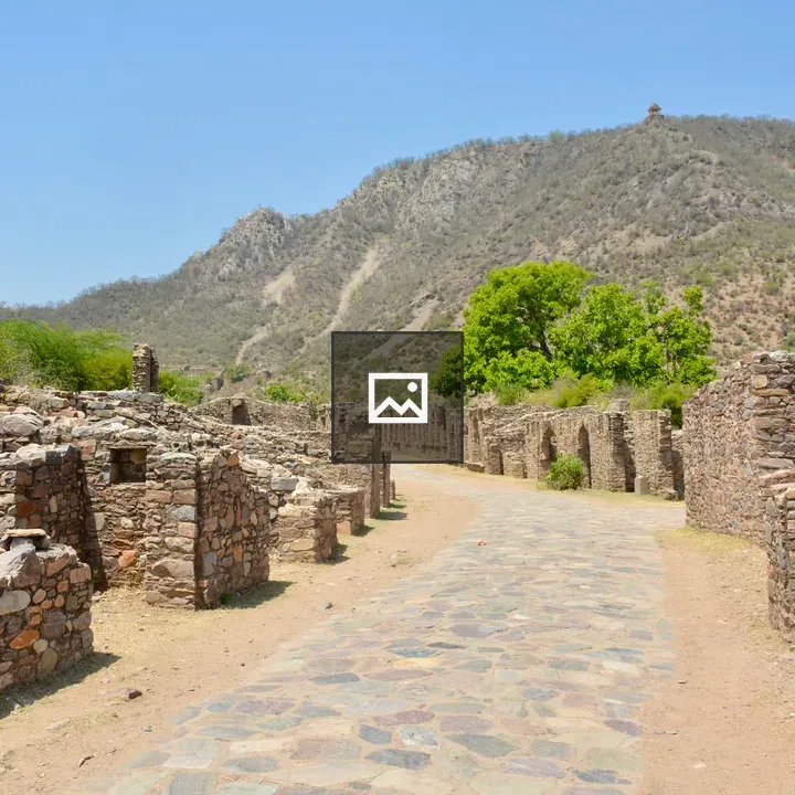 Bhangarh Fort Ruins Path