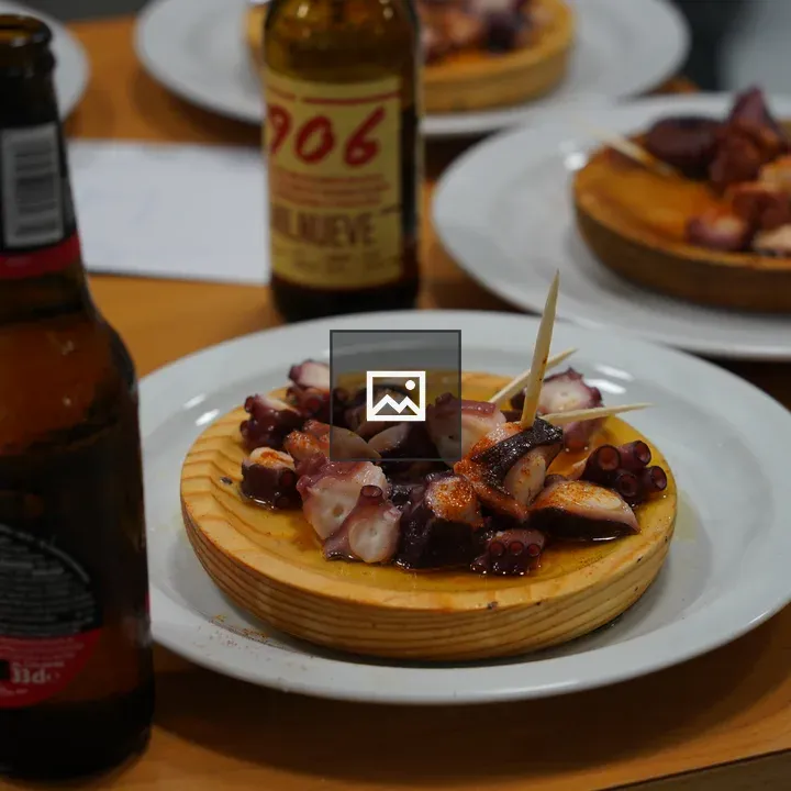 Pulpo a Feira Trays with Beer