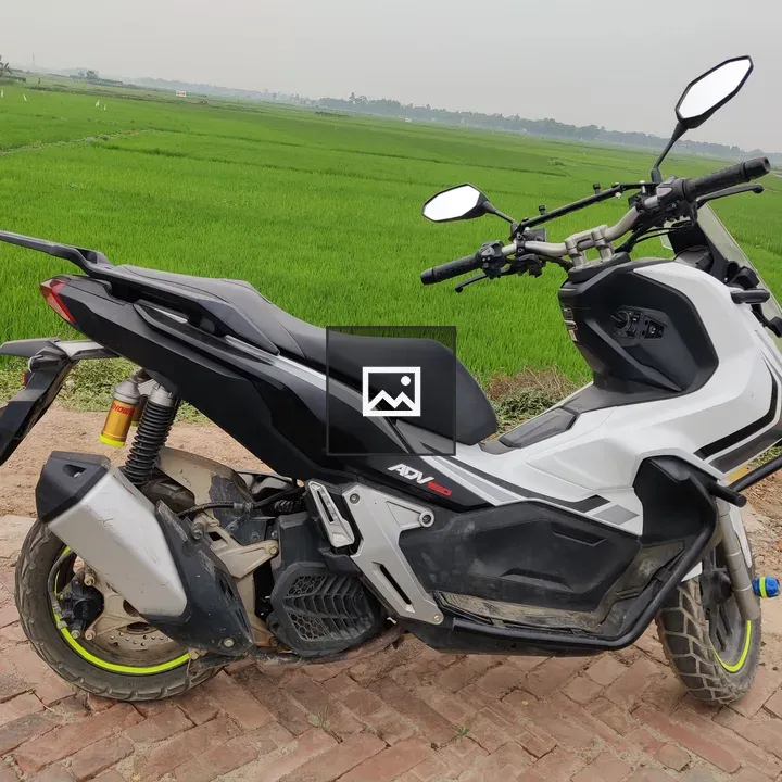 Honda ADV scooter