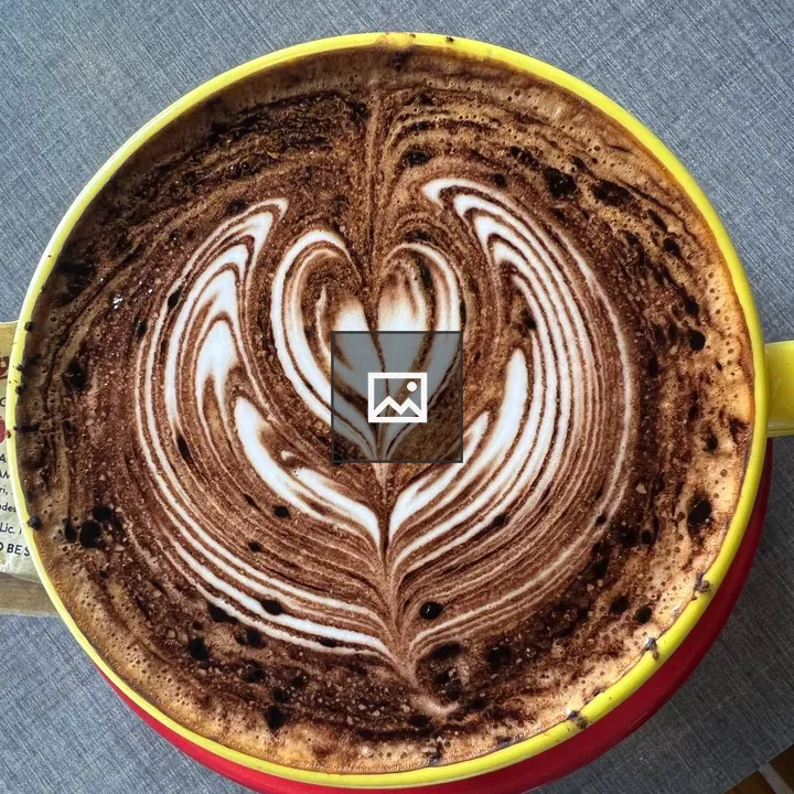 Hot chocolate with latte heart