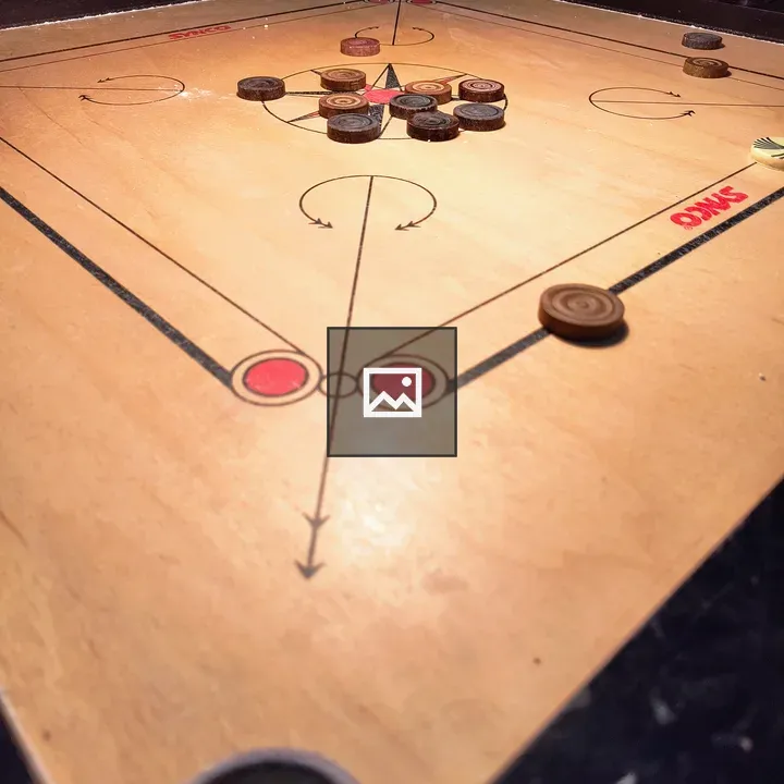 Few players on carrom board