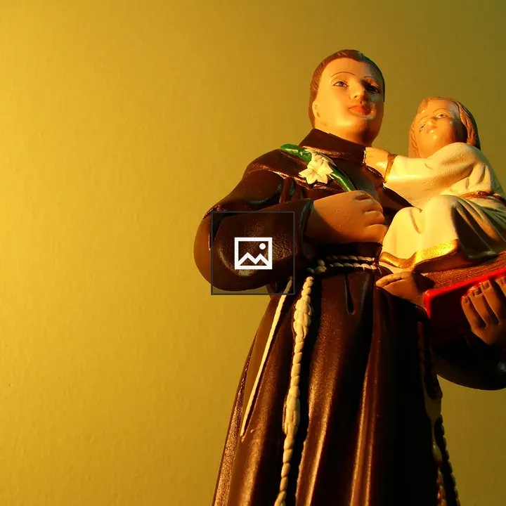 Saint Anthony Statue Close-up