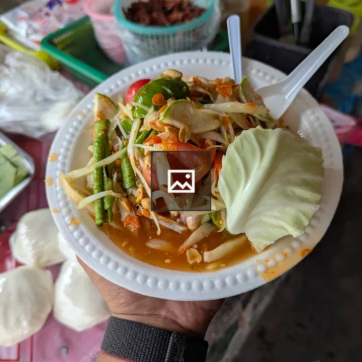 Thai green papaya salad plate