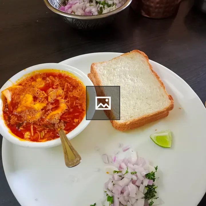 Spicy Kolhapuri Misal