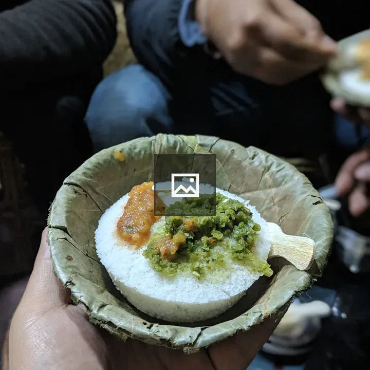 Bhakka snack dish with leaf plate