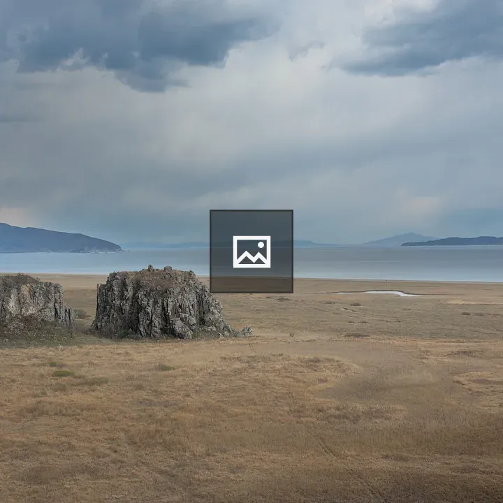 Sea Scenery on a Cloudy Day