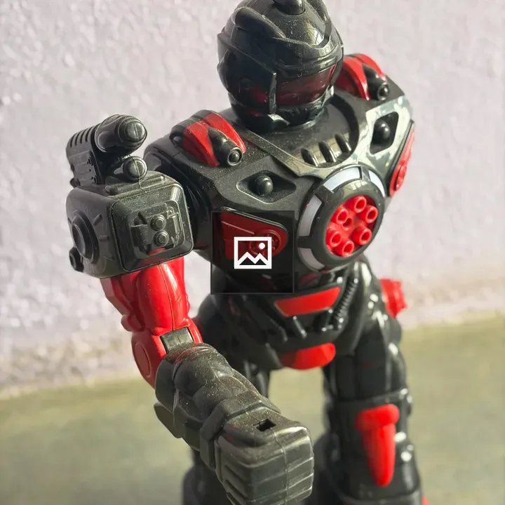 Toy robot with armor
