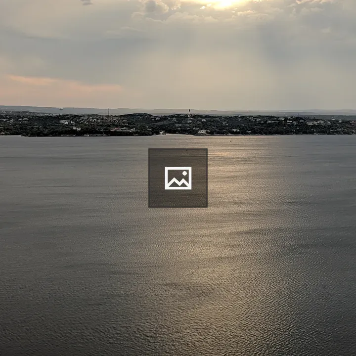 Afternoon sun on Lake Travis