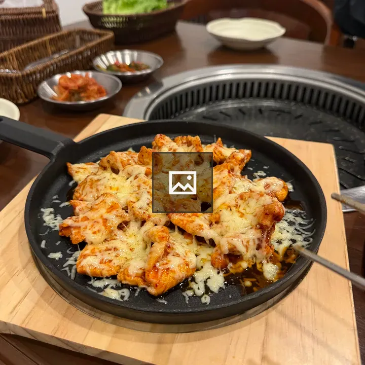 Cheesy chicken on board