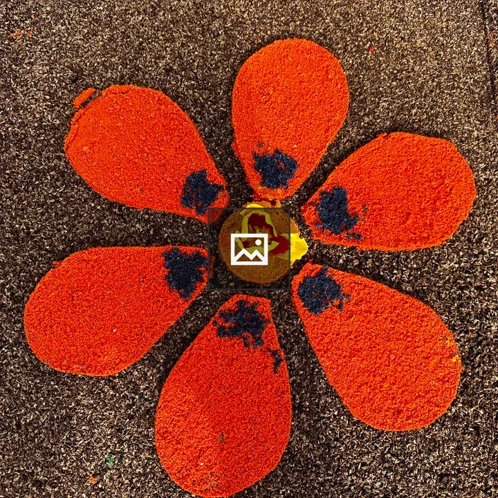 Sawdust flower on street