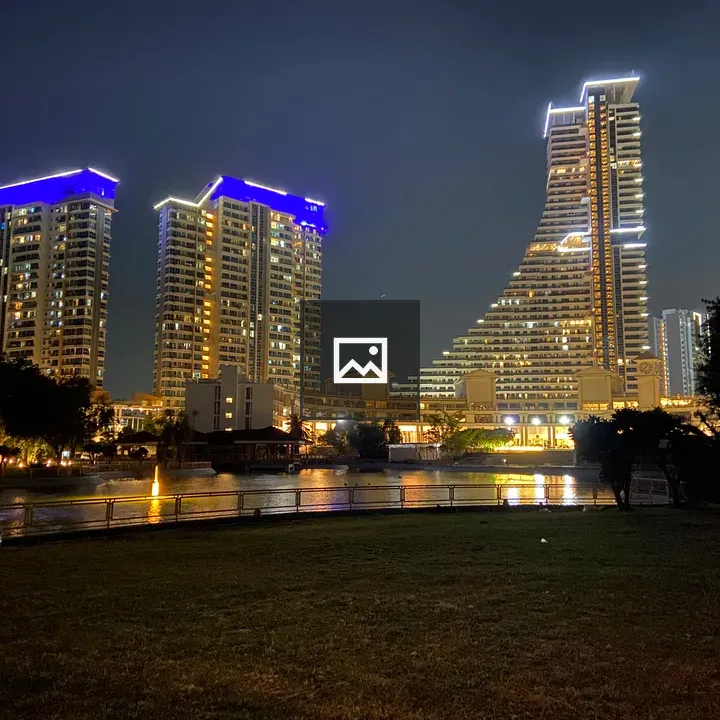 Building with designing lights