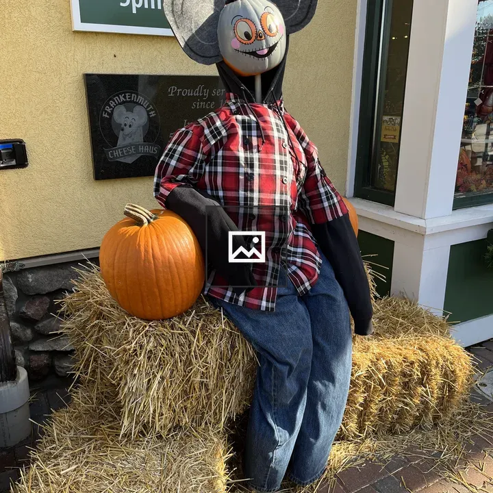 Pumpkin scarecrow