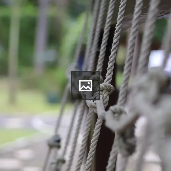 Kid's outdoor rope playground