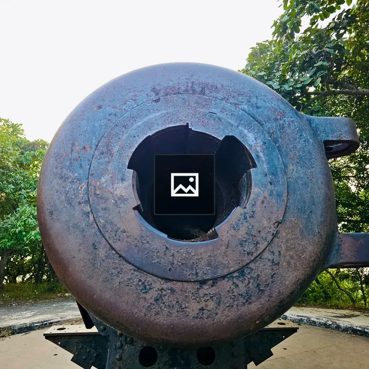 Cannon at Elephanta Caves