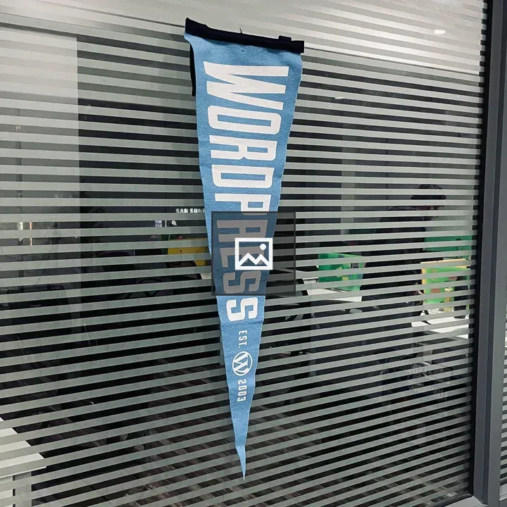 WordPress pennant in office