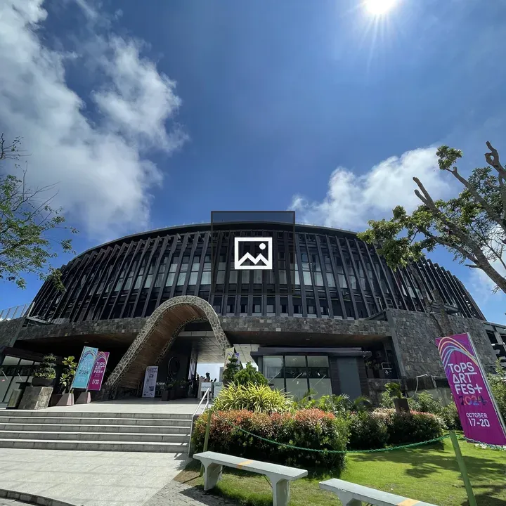 Modern Circular Building
