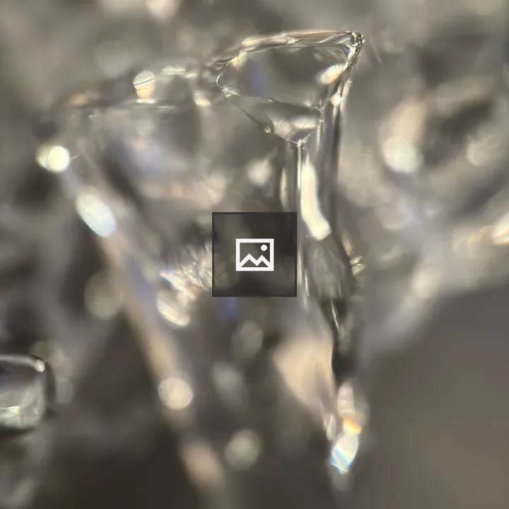 Ice tip close-up