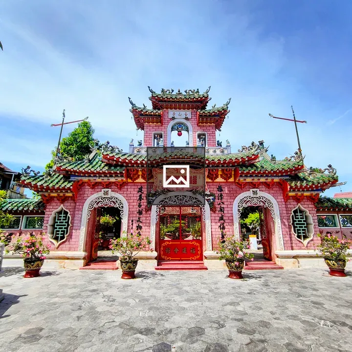 Pink Fujian Assembly Hall, Hoi An