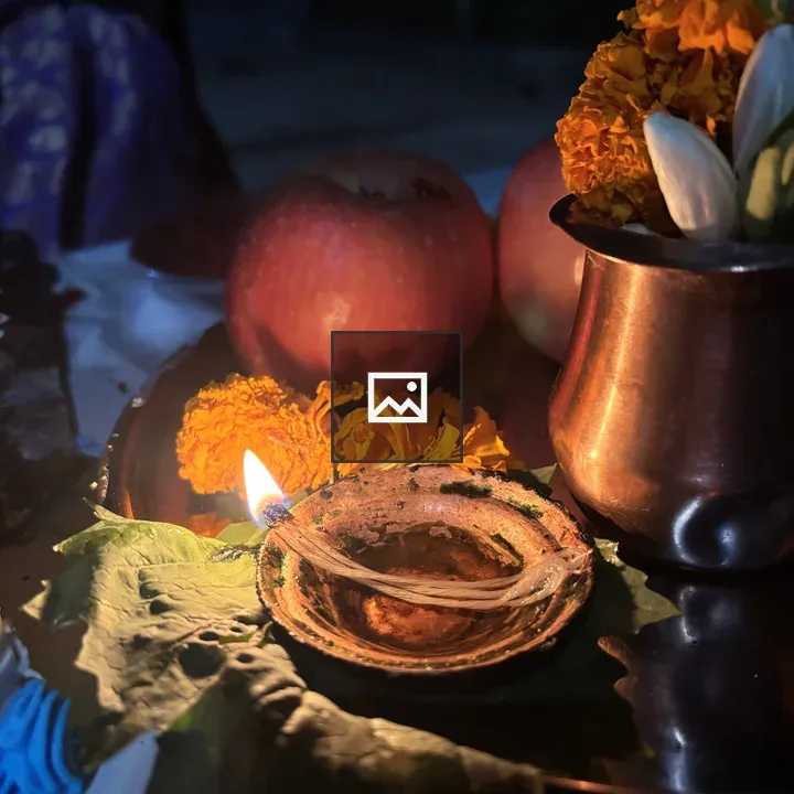 Decorative Tray with Apples and Oil Lamp
