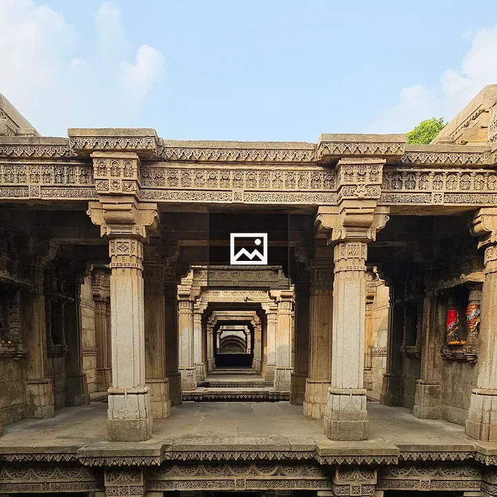 Adalaj Stepwell Architecture
