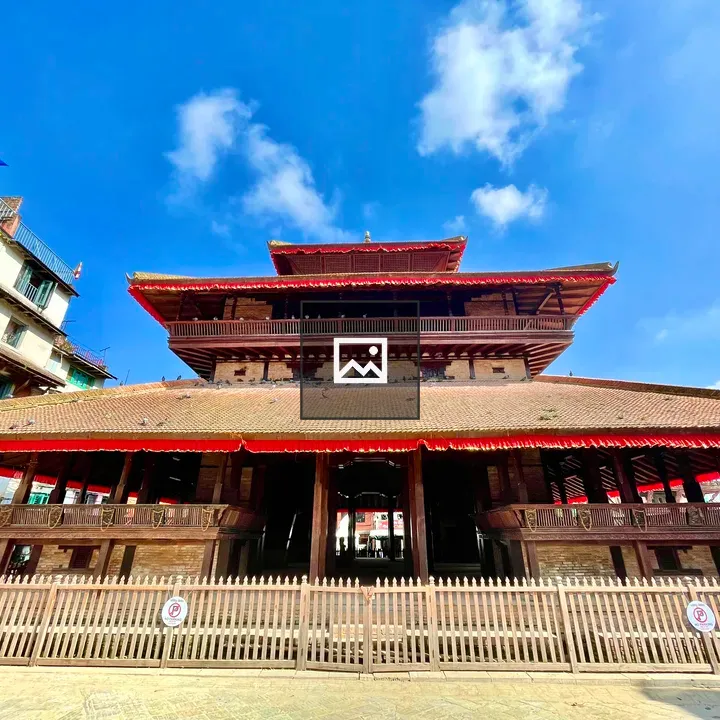 Kasthamandap shelter in Kathmandu