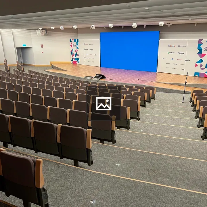 WordCamp Europe Stage 2 Interior