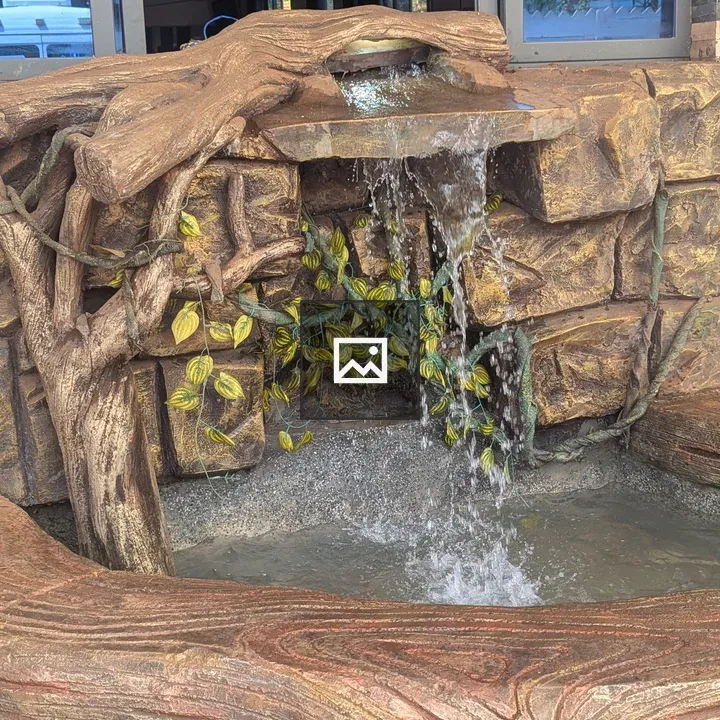 Decorative fountain with cascading water