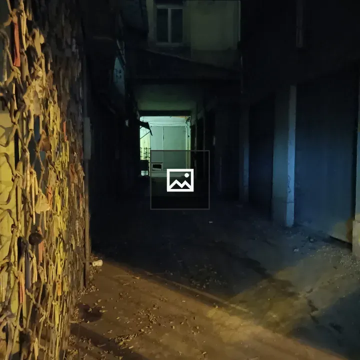 Dark alley in Thessaloniki