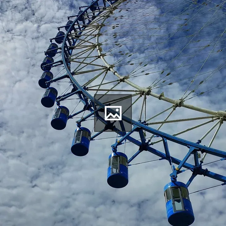 Ferris wheel Angkor Eye