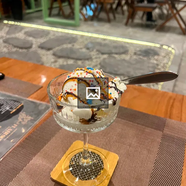 Ice Cream Sundae in Glass Bowl