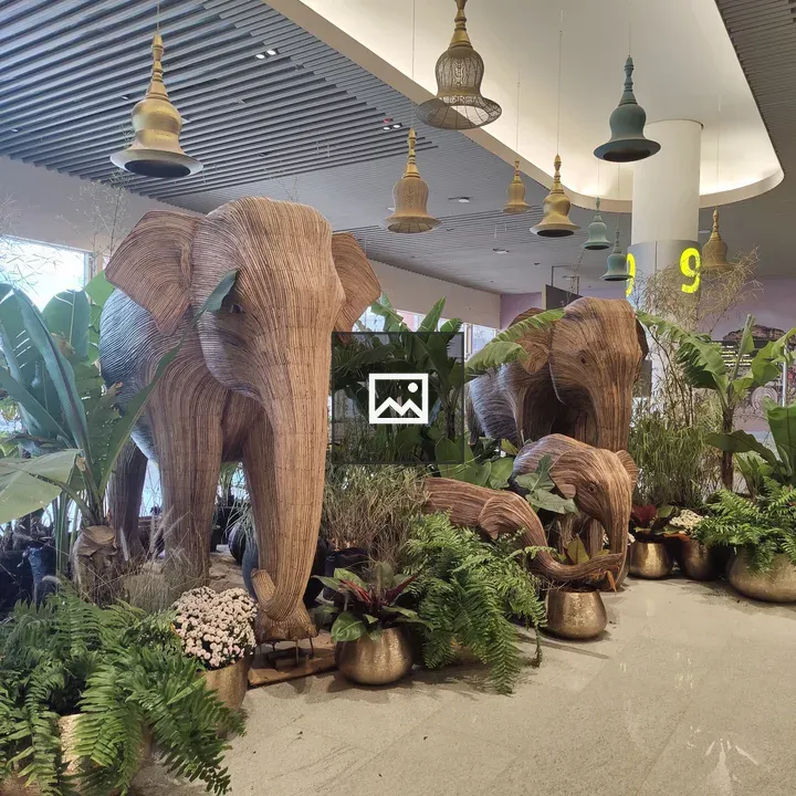 Wooden Elephant family