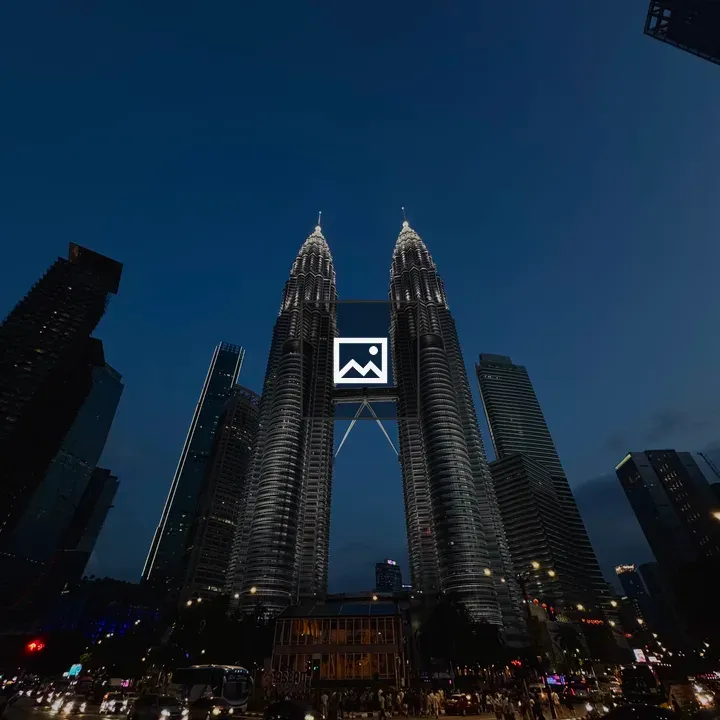 Petronas Twin Towers Night View