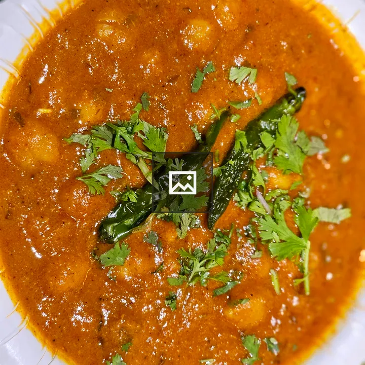 Chole curry with garnish