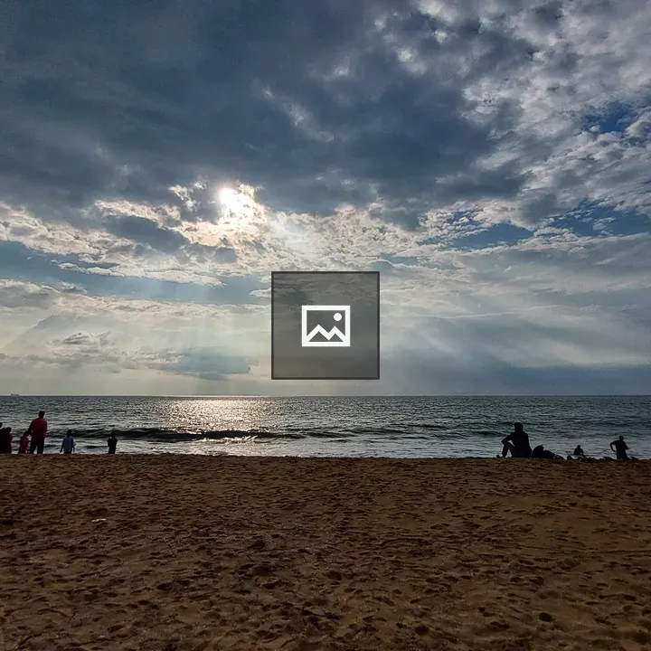 Sun rays at the beach