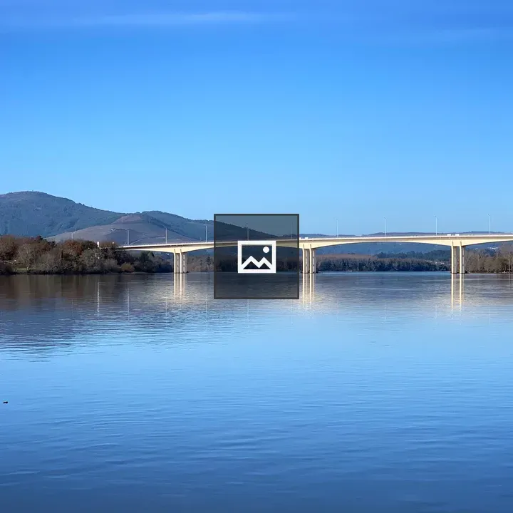 Ponte da Amizade over Minho River