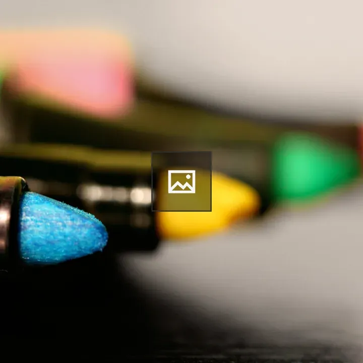 Multi-color highlighter pens