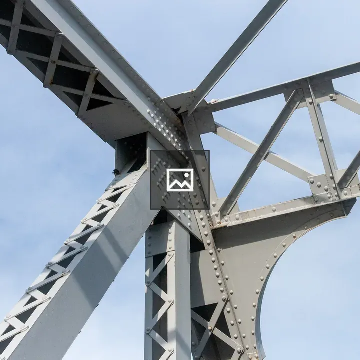 Bridge framework close-up